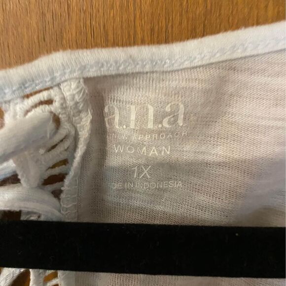 a.n.a. Top Sleeveless Size 1x - Picture 4 of 4